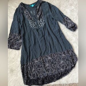 Francesca's Collections Navy and Gray Paisley Tunic